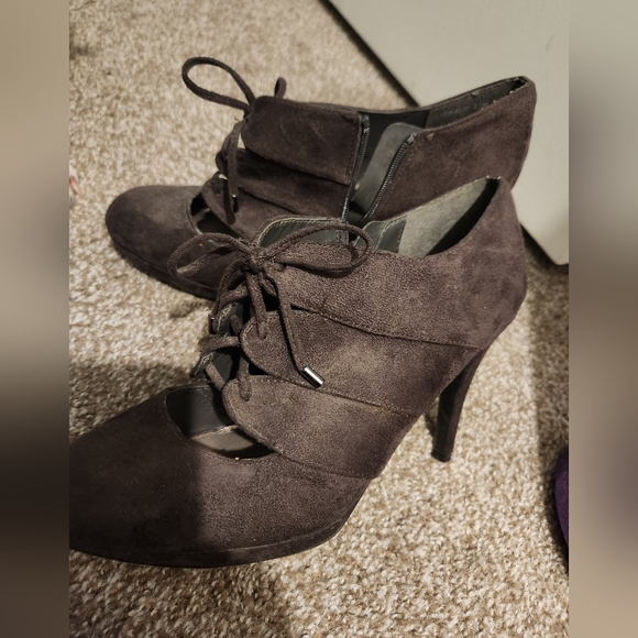 Impo Brown Lace Up Heels Booties Size 9.5 - Picture 4 of 13